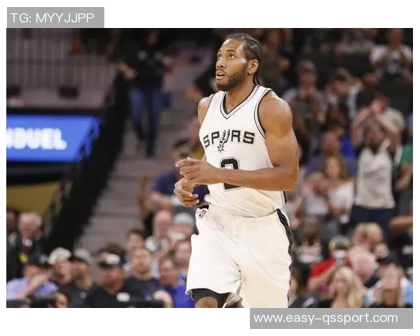 莱昂纳德全能表现助力球队20投10中斩获25分3篮板4助攻3抢断展现实力